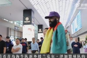 来看看新外援兰克尔·泽加盟球队的一天